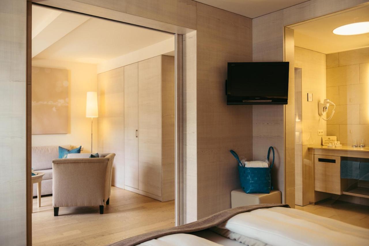 Strandhotel Am 魏森湖 外观 照片