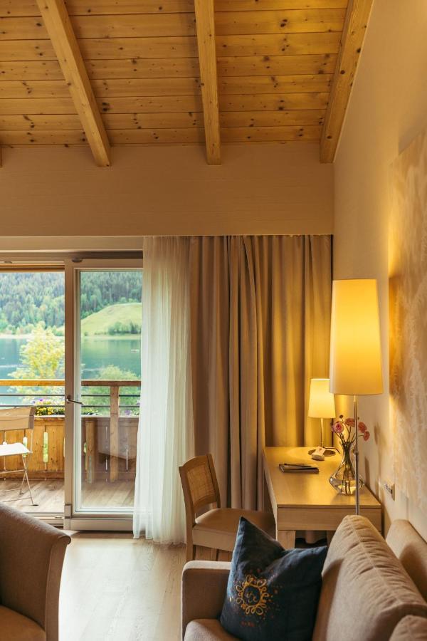 Strandhotel Am 魏森湖 外观 照片