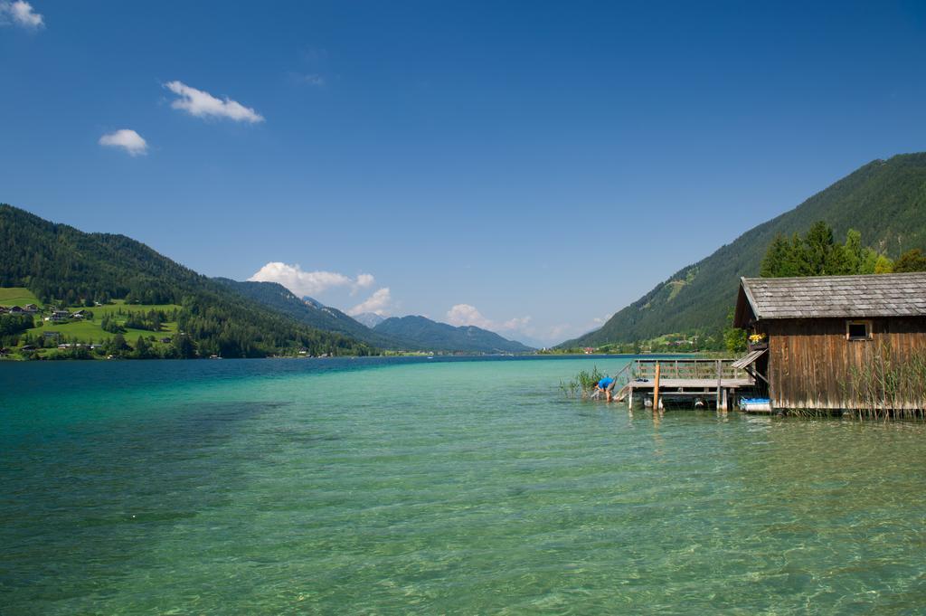 Strandhotel Am 魏森湖 外观 照片