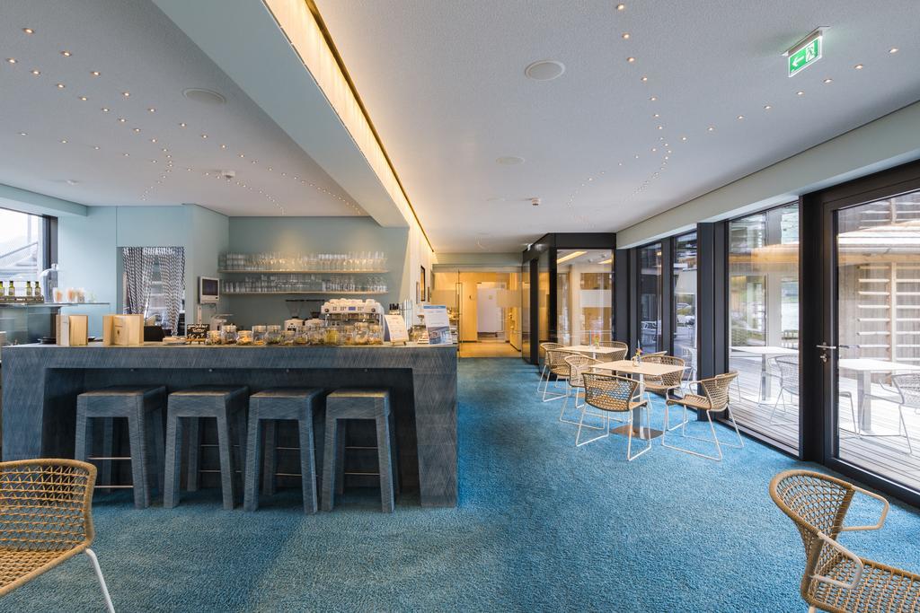 Strandhotel Am 魏森湖 外观 照片